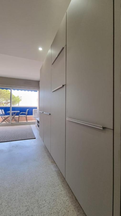 4 Guests With Access To The Beachfrejus